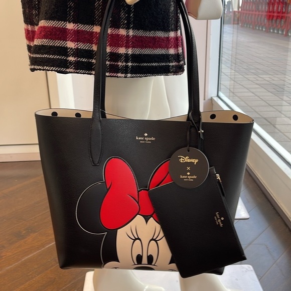 Disney X Kate Spade New York Reversible Minnie Large Tote
NWT 
Authentic - Picture 14 of 16